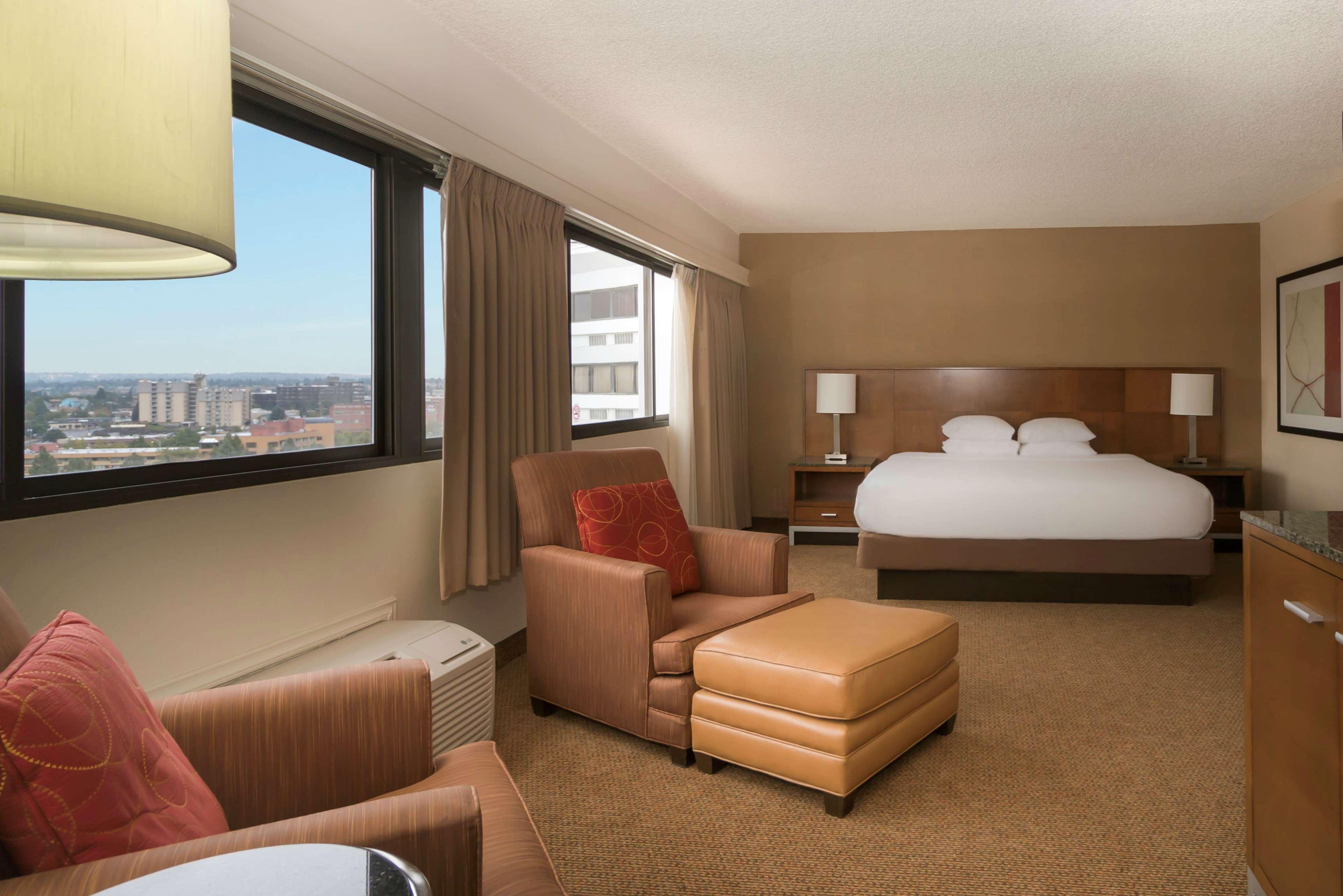 Doubletree By Hilton Center Hotel 4*