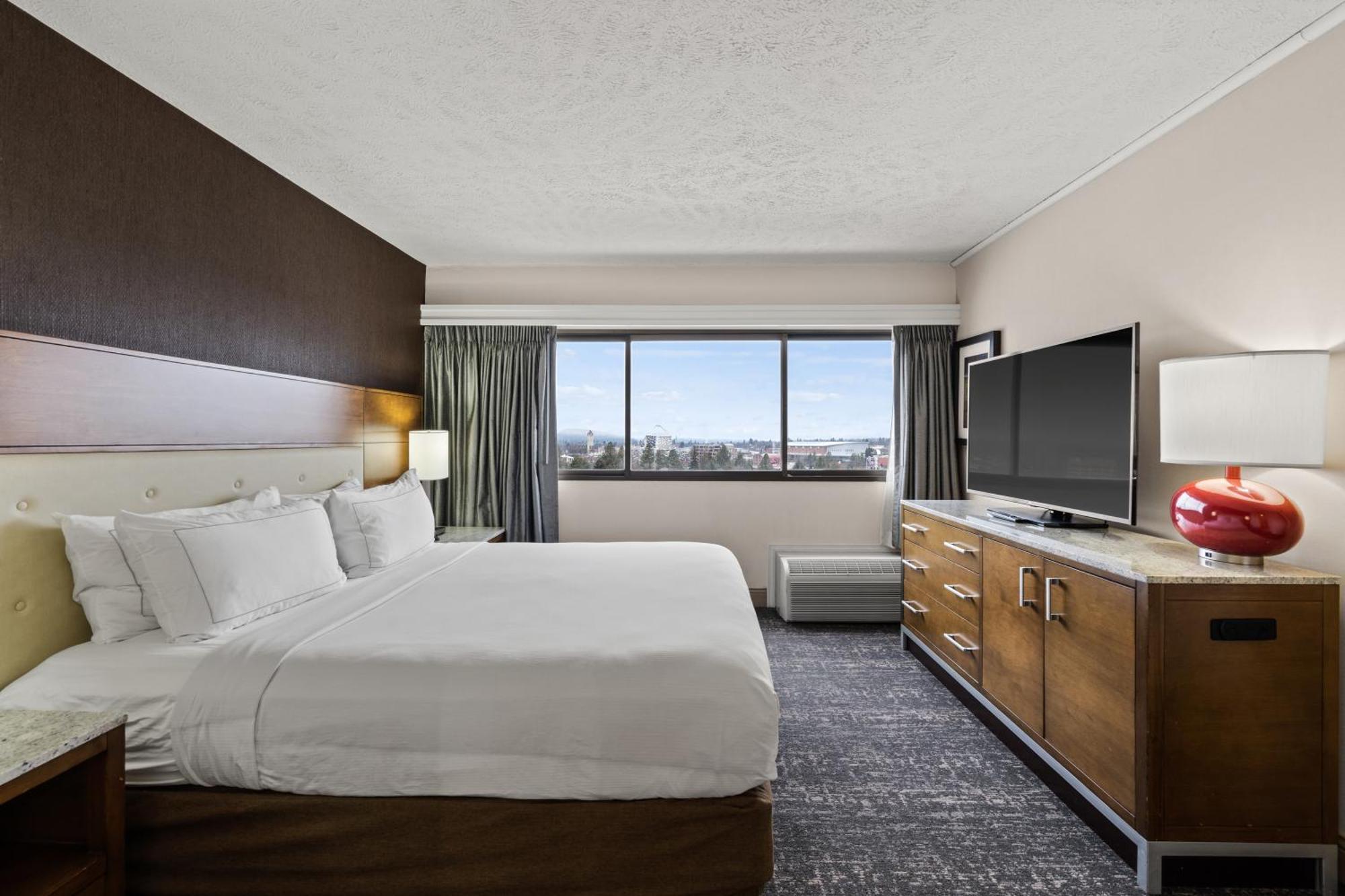 Doubletree By Hilton Center Hotel Spokane