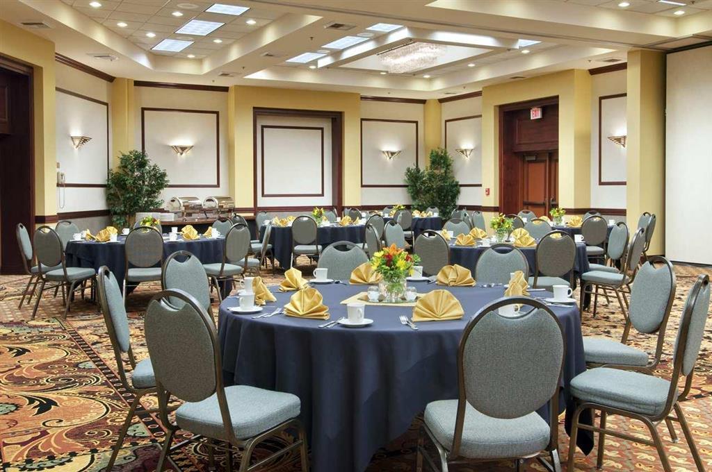 Doubletree By Hilton Center Hotel Spokane