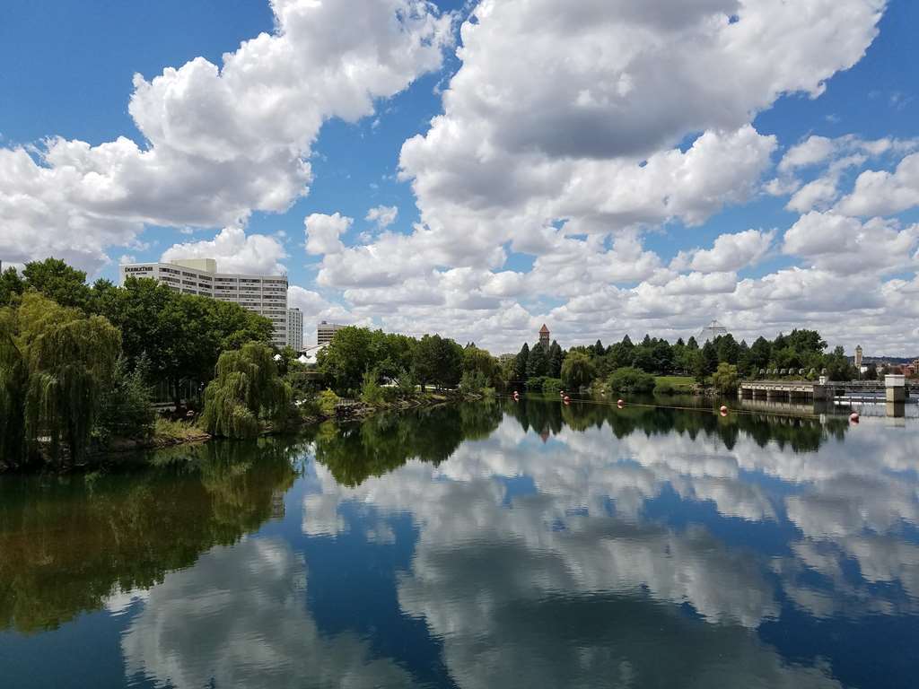 Doubletree By Hilton Center Hotel