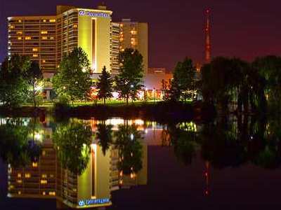 Doubletree By Hilton Center Hotel
