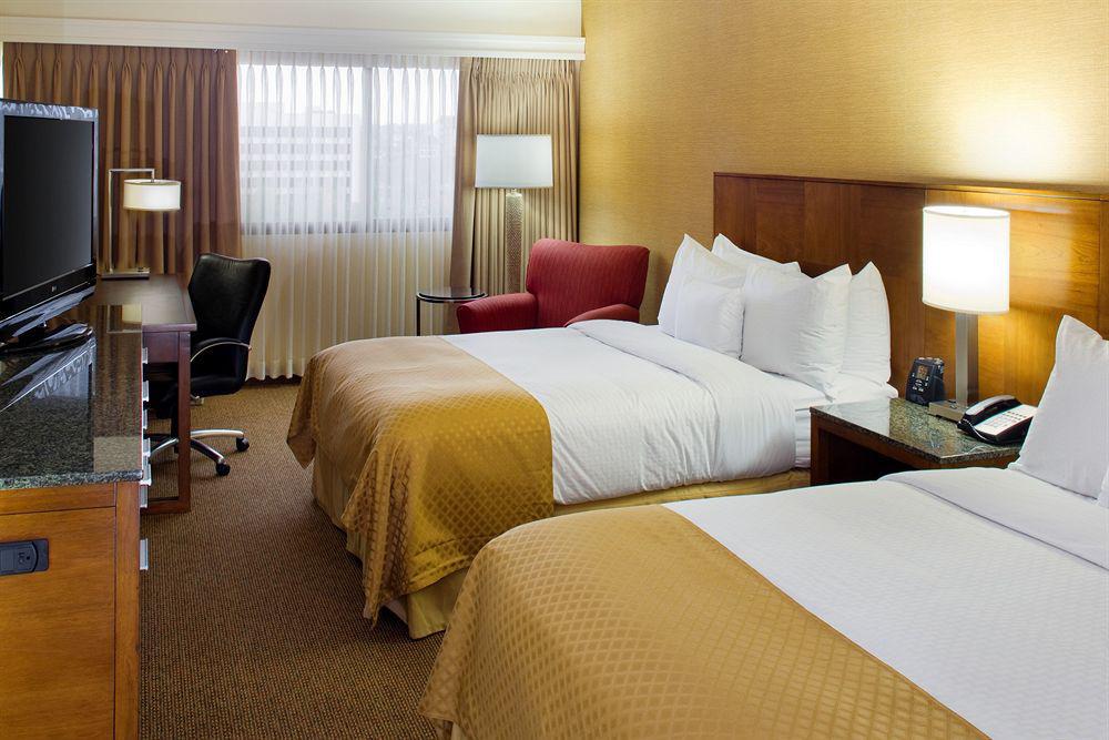 Hotel Doubletree By Hilton Center 4*